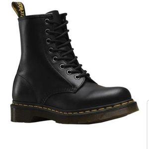 DR. MARTENS